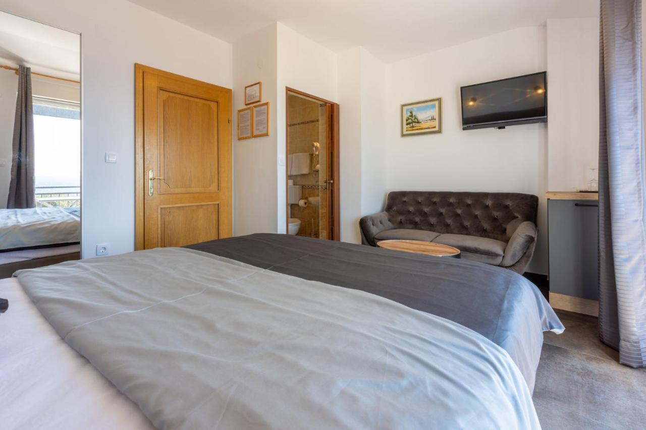 Apartments Domino R Dramalj Kültér fotó