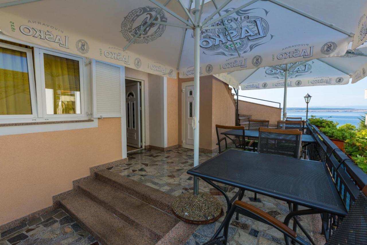 Apartments Domino R Dramalj Kültér fotó
