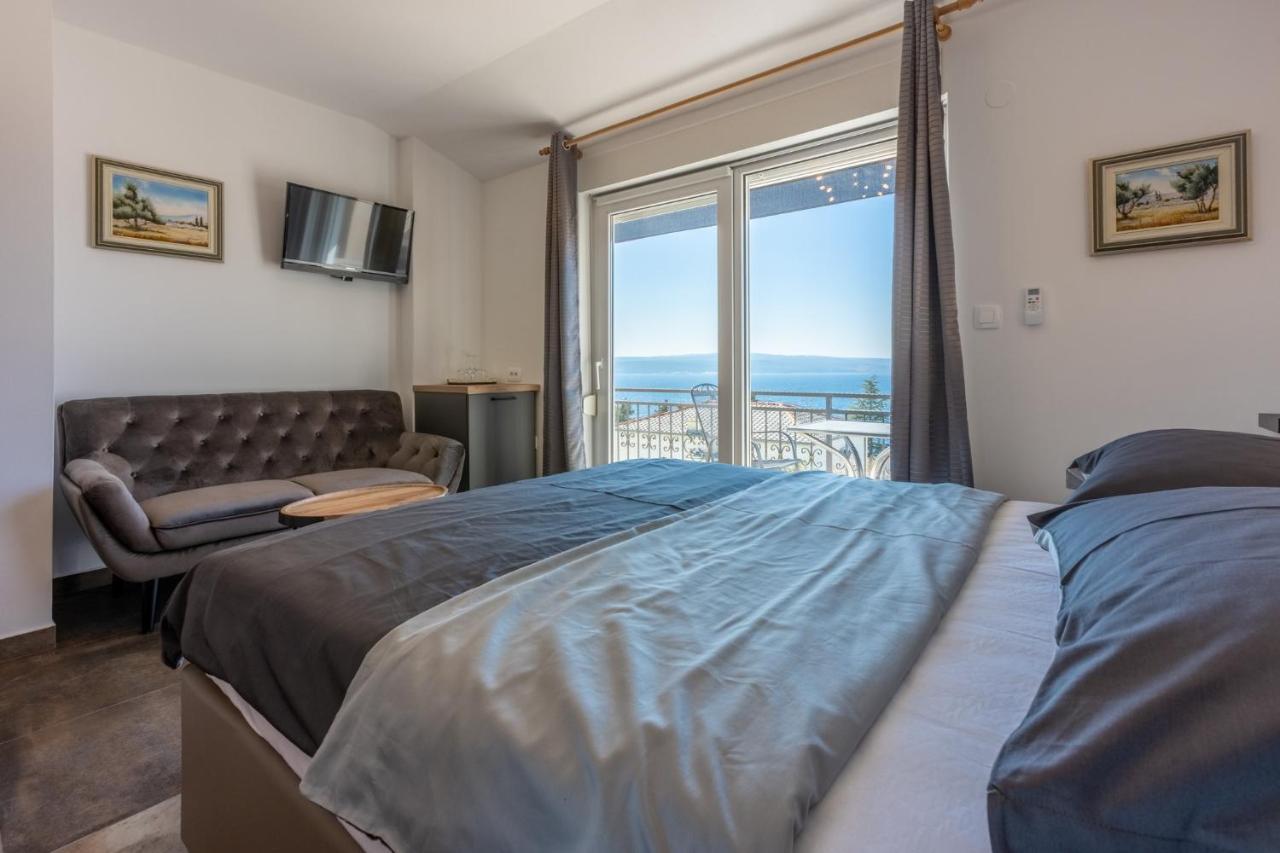 Apartments Domino R Dramalj Kültér fotó
