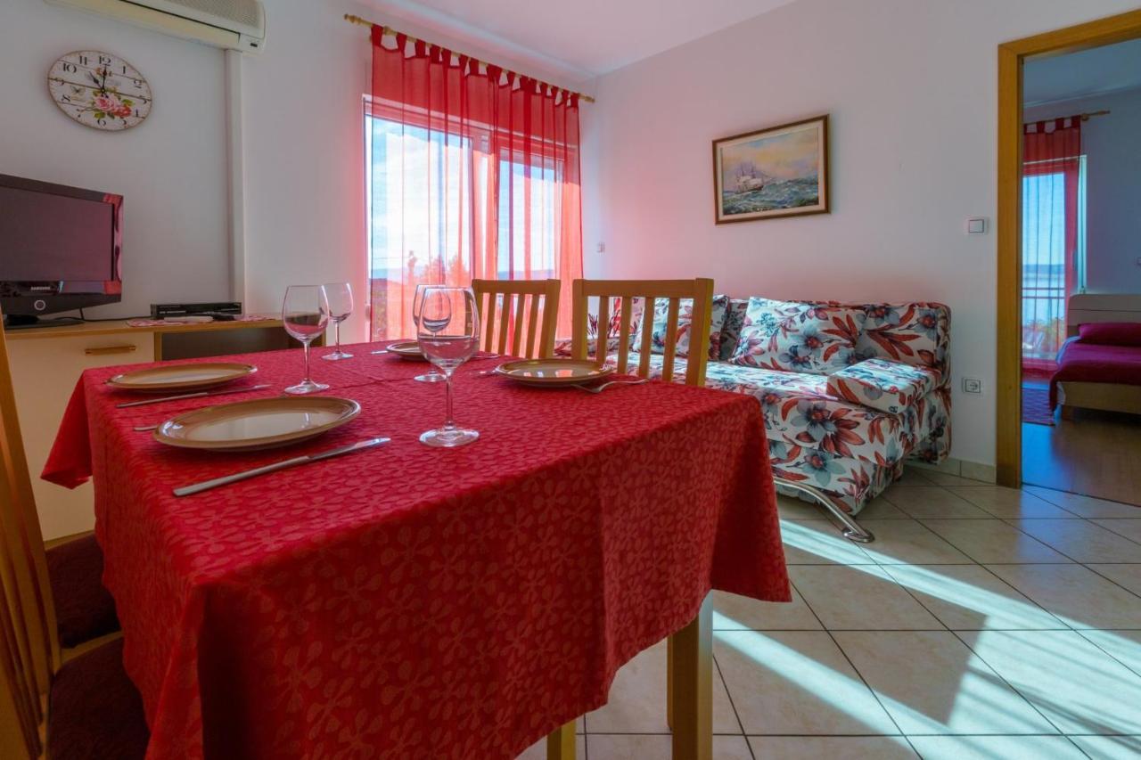 Apartments Domino R Dramalj Kültér fotó