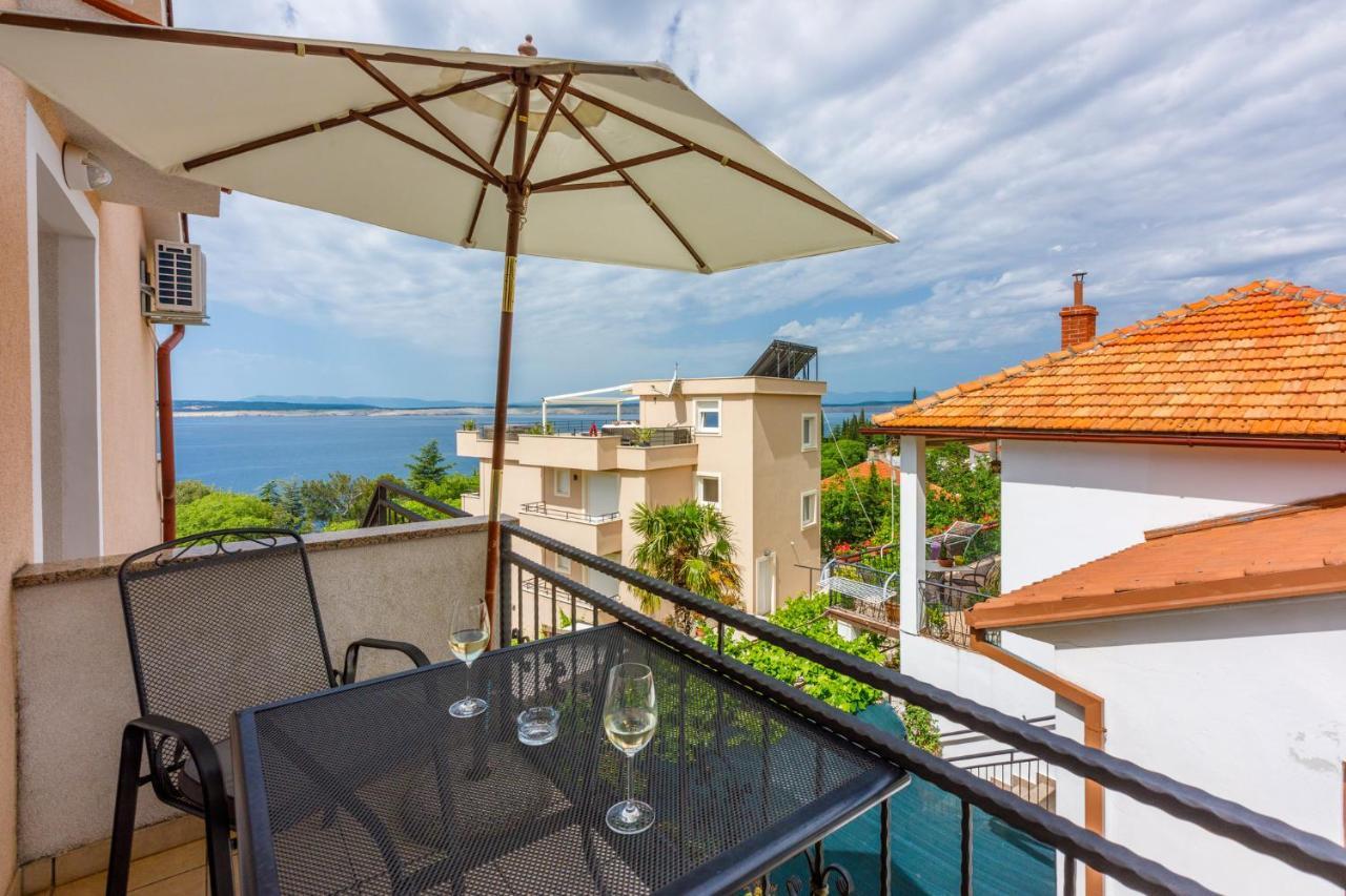 Apartments Domino R Dramalj Kültér fotó
